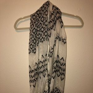Circle scarf